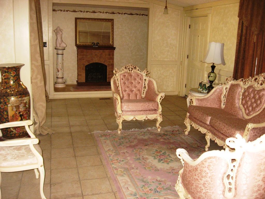 Shady Lady Bed And Breakfast Scottys Junction Eksteriør billede
